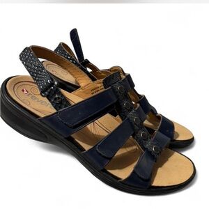 Revere Women's Toledo Sandal. Size 9M